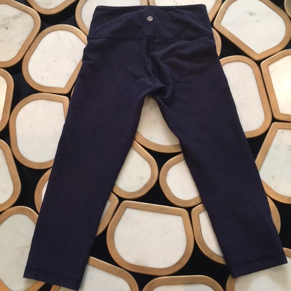 lululemon Wunder Under Crop Purple Pants - Picture 5 of 7